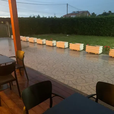 Risus Golem (Tirana)