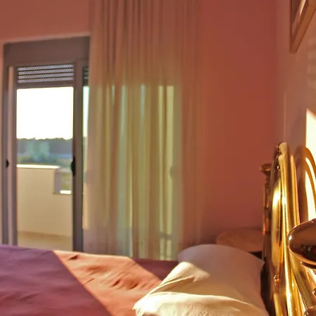 Hotel Risus *