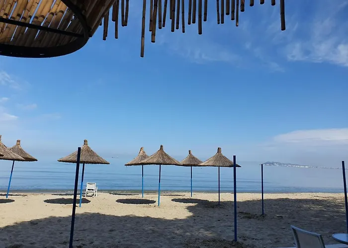 Hotel Risus Golem (Tirana)