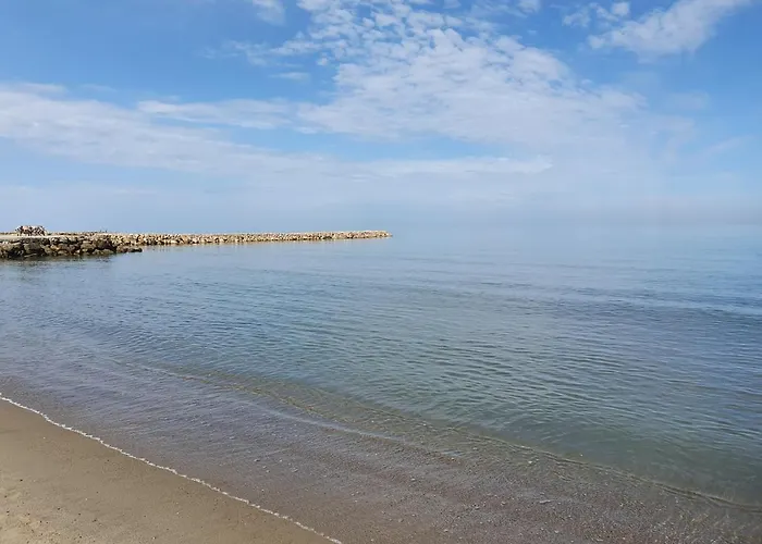 Risus Hotel Golem (Tirana)