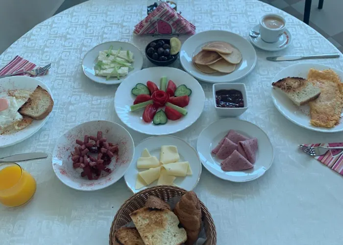 Hotel Risus Golem (Tirana)