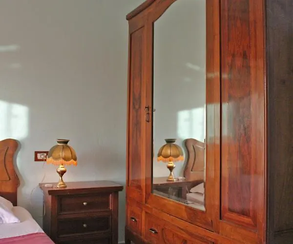 Hotel Risus Golem (Tirana)