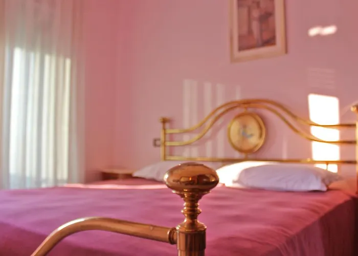 Risus * Golem (Tirana)